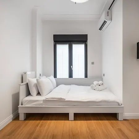 Apartamento A Small Treasure In The Heart Of Cihangir Estambul