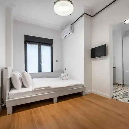 A Small Treasure In The Heart Of Cihangir Estambul